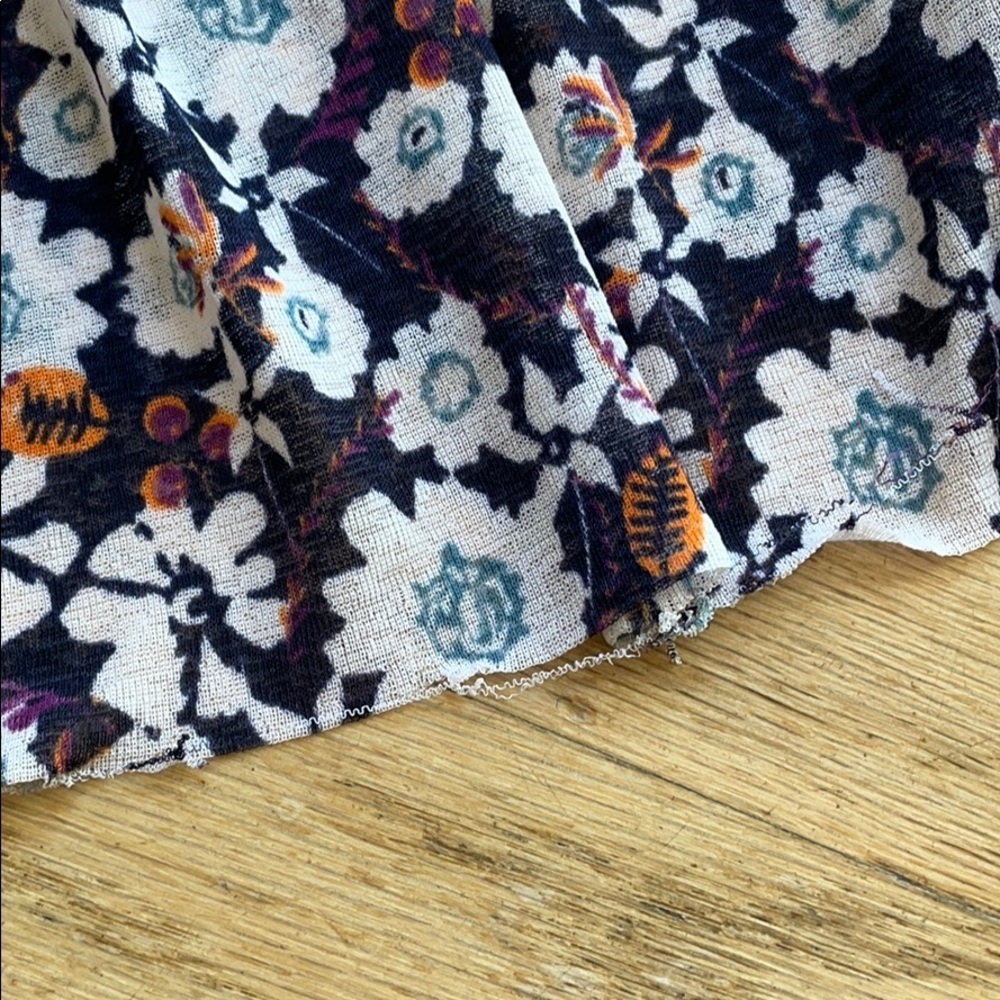 Free People floral top, women’s size small - Picture 5 of 8